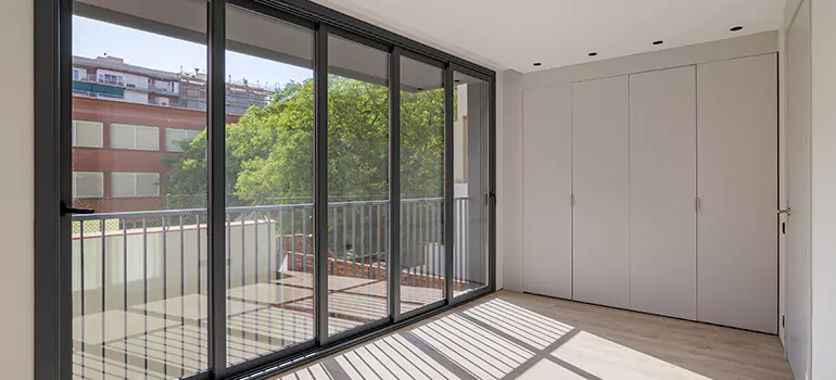 Aluminum Glazed Window Installation in Sunrise, FL