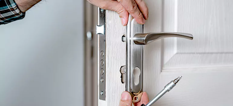 Front Door Knob Repair in Sunrise, FL